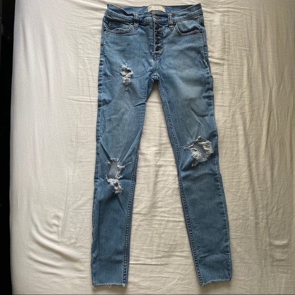 FREE PEOPLE High Rise Button Fly Ripped Jeans - Picture 2 of 6